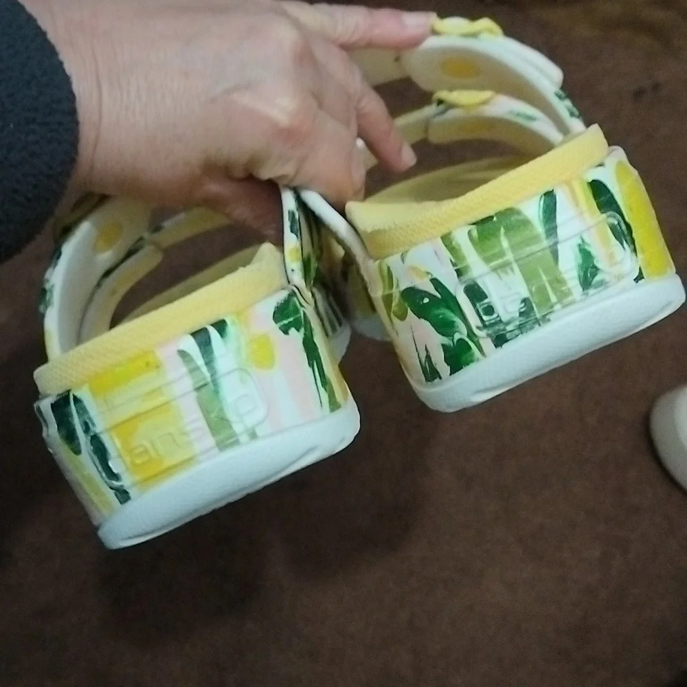 Dansko Kandi Lemon Print. Sz 41 - Picture 4 of 6